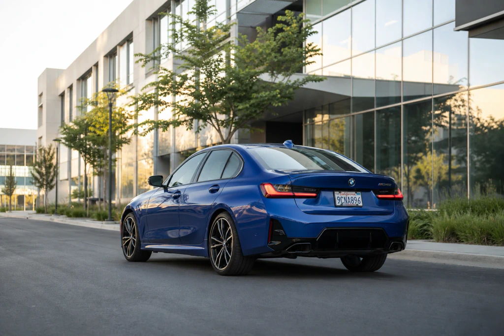 BMW M340i daily performance support visual