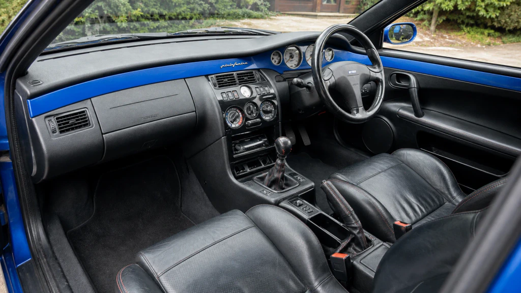 Fiat Coupe 20V Turbo Pininfarina interior image