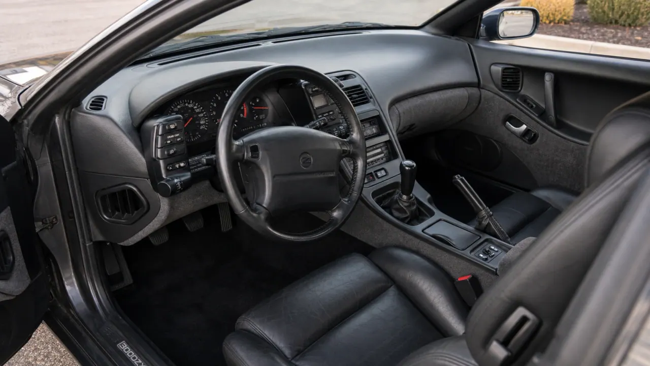 Nissan 300ZX Twin Turbo Z32 interior support visual
