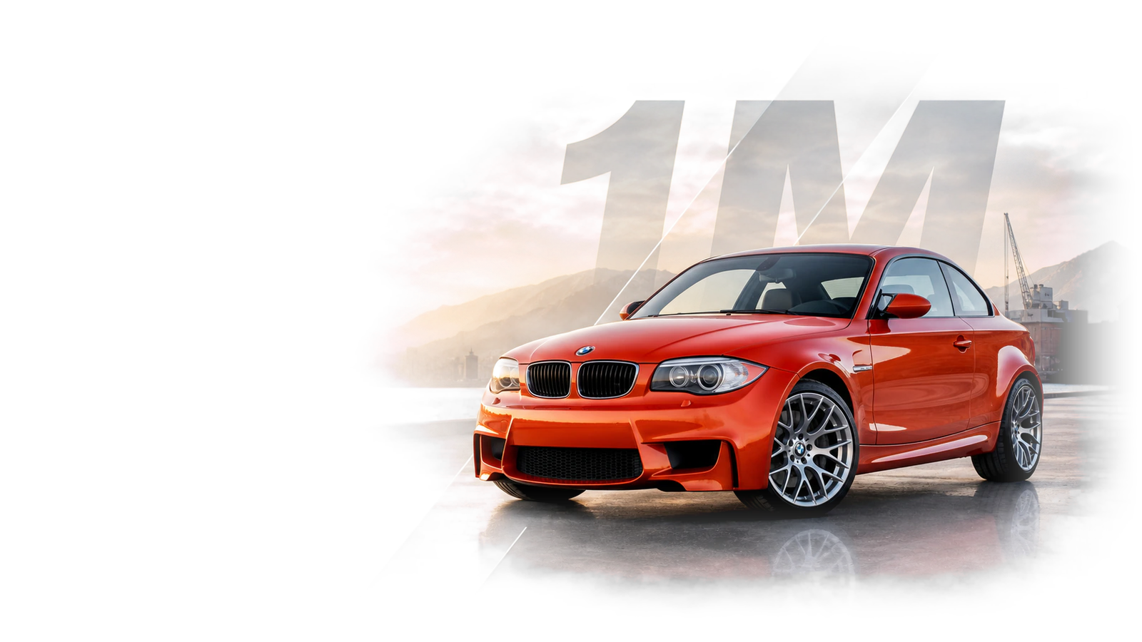 BMW 1M kupė teikėjo sukurtas straipsnio herojaus vaizdas su automobiliu, kuris yra tiesioginėje redakcijos antraštėje